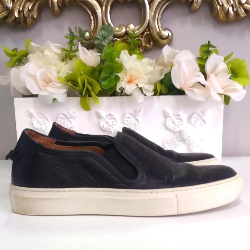 Givenchy star slip on sneakers size 35 US 5 - Picture 7 of 11
